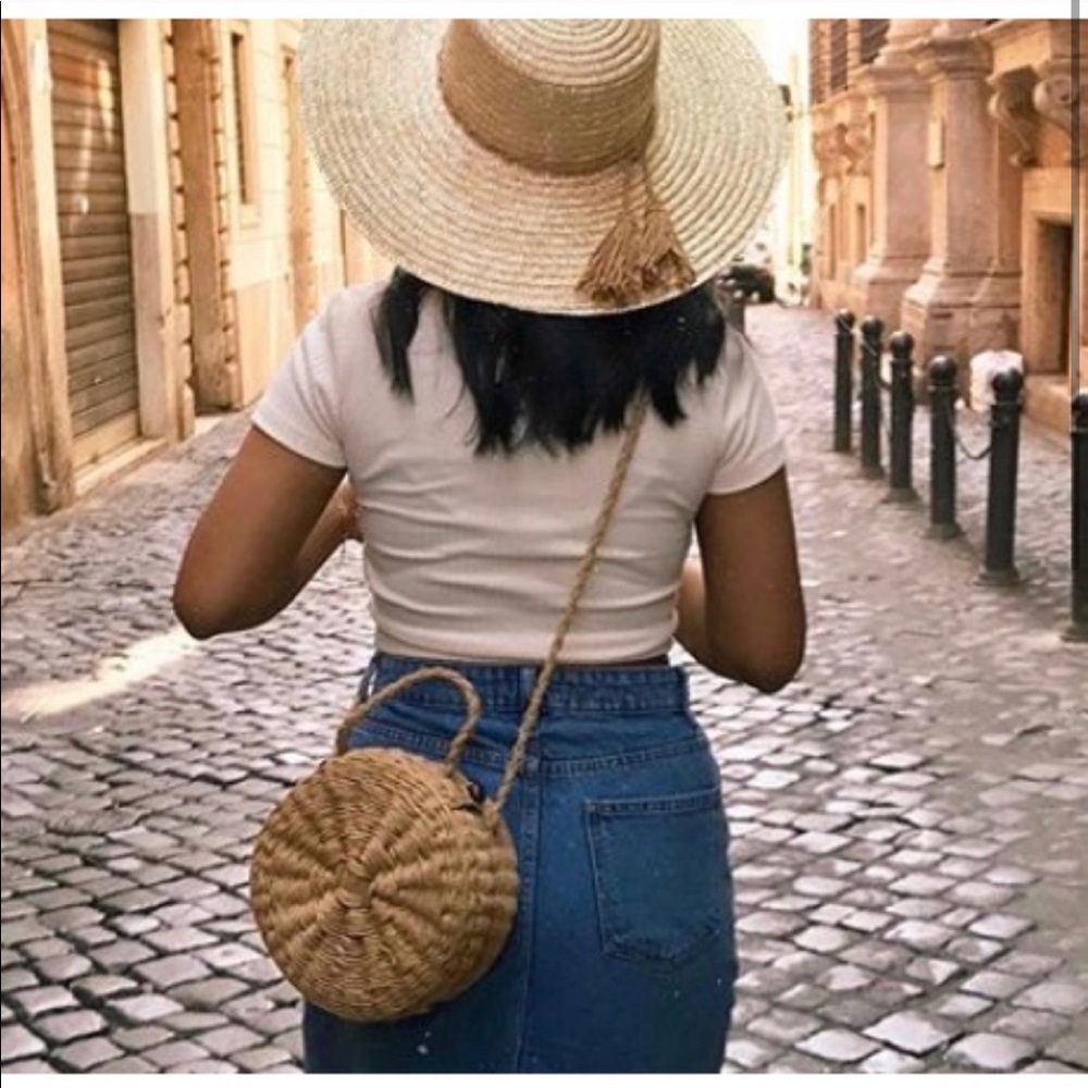 Shein Woven Bag - Picture 2 of 3